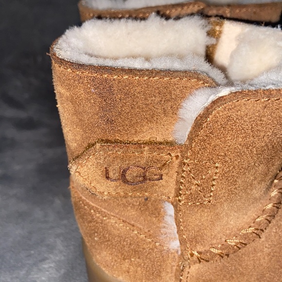 UGG Keelan Boot Babies Size 2/3 6-12 Months - Picture 7 of 10